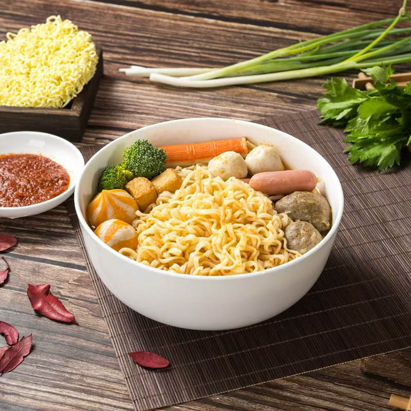 Specjalistyczny makaron pszenny 40g pikantny Hot Pot